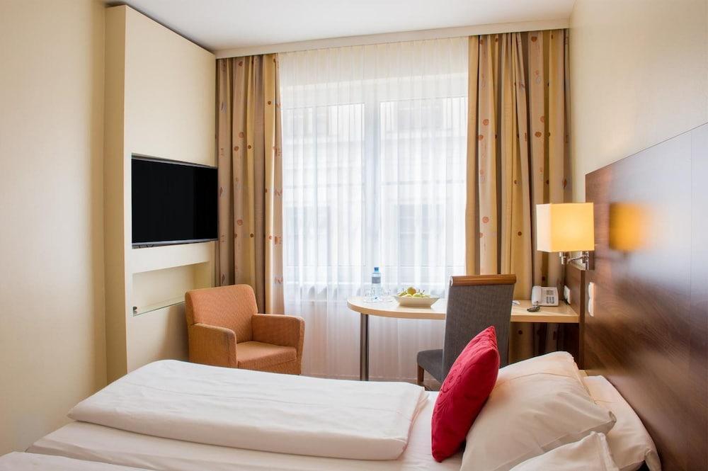 Alpha - Artist 4* Wien