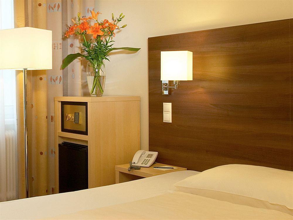 Alpha - Artist 4* Wien