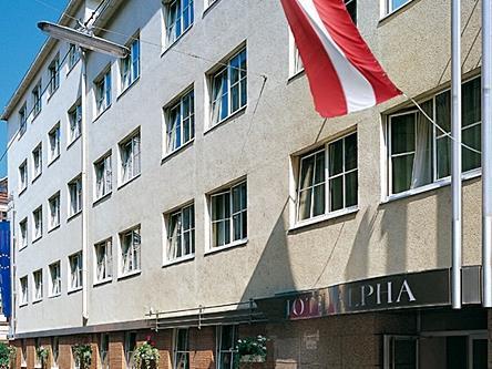 Alpha - Artist Hotel